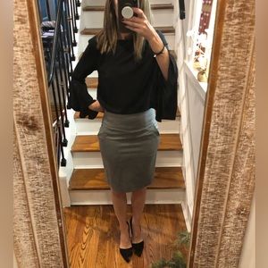 Banana Republic Gray pencil skirt, Stretch petite 00P